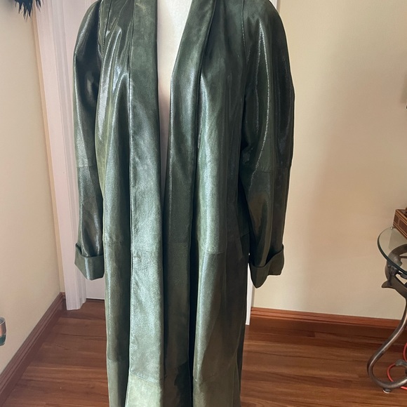 Vintage Dero by Rocco D'Amelio Genuine
Leather Full Length Coat New - Picture 1 of 8